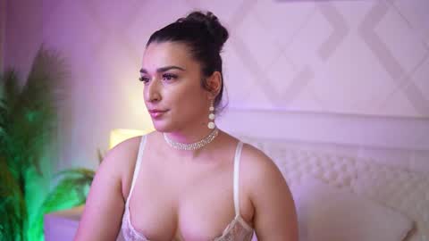  Emma  online show from March 28, 2026, 7:13 pm