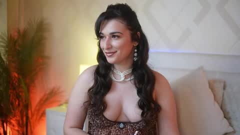 Snapshot of emmadallas chatting on May 4, 2026, 7:32 pm Emma online show from May 4, 2026, 7:32 pm