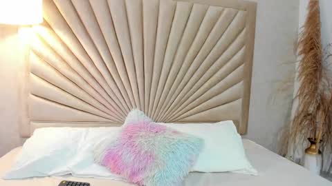 Snapshot of emmaduff_ chatting on February 25, 2025, 10:37 am online show from February 25, 2025, 10:37 am