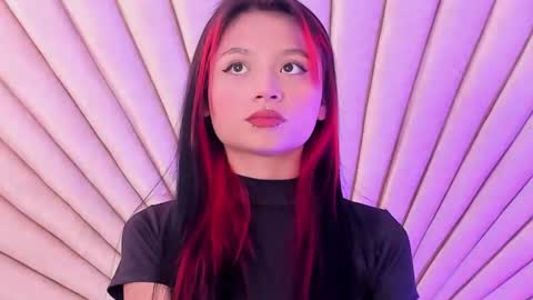 Snapshot of emmaduff_ chatting on September 29, 2025, 11:59 am online show from September 29, 2025, 11:59 am