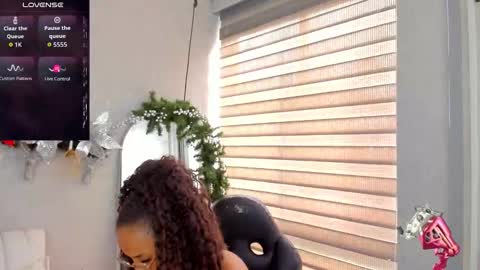  Emma Ferrary  online show from December 14, 2025, 8:24 pm