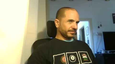 Snapshot of emmagold123 chatting on February 8, 2025, 11:33 am Ariel online show from February 8, 2025, 11:33 am