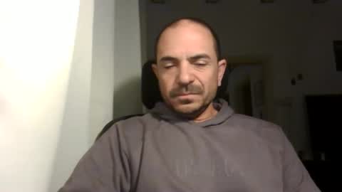 Snapshot of emmagold123 chatting on February 10, 2025, 3:35 am Ariel online show from February 10, 2025, 3:35 am