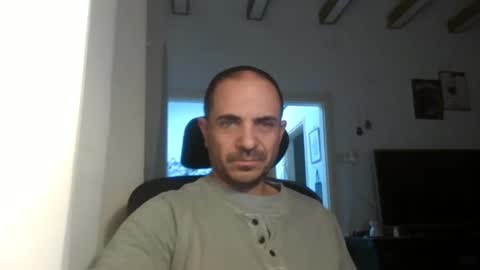 Snapshot of emmagold123 chatting on March 7, 2025, 9:27 pm Ariel online show from March 7, 2025, 9:27 pm