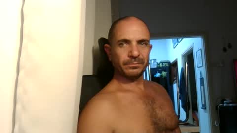 Snapshot of emmagold123 chatting on November 4, 2025, 8:41 pm Ariel online show from November 4, 2025, 8:41 pm