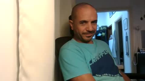 Snapshot of emmagold123 chatting on November 15, 2025, 8:16 pm Ariel online show from November 15, 2025, 8:16 pm