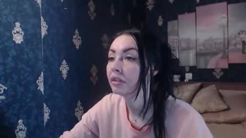 Snapshot of emmagoldx chatting on February 3, 2026, 6:40 am EmmaGoldX online show from February 3, 2026, 6:40 am