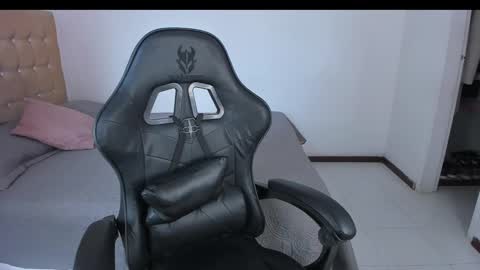 Snapshot of emmagrace99 chatting on December 6, 2024, 9:13 pm Jennifer online show from December 6, 2024, 9:13 pm