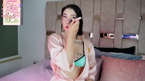 emmajohanson online show from November 17, 2025, 6:35 pm