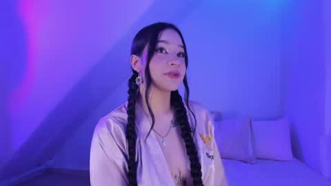 emmajohanson online show from July 21, 2026, 12:24 am