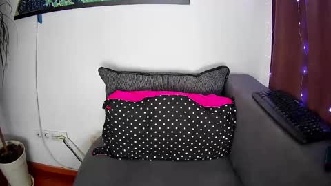 emmakros online show from February 8, 2025, 9:24 am