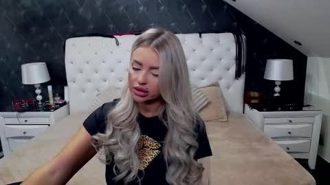 Emma Mavis online show from March 28, 2026, 10:37 am