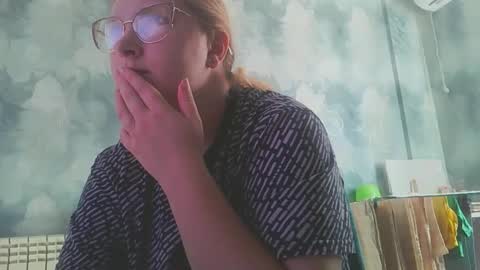 Snapshot of emmamelody944534 chatting on September 30, 2025, 9:47 am emmamelody online show from September 30, 2025, 9:47 am