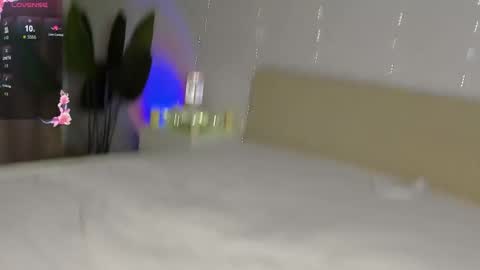 emmanuelleee online show from January 5, 2026, 5:27 pm