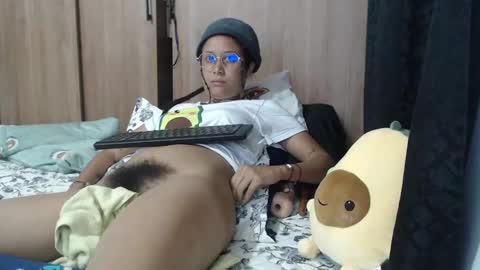 emmasweet95 online show from January 10, 2025, 8:40 am