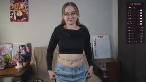 Mia online show from October 22, 2025, 3:40 am