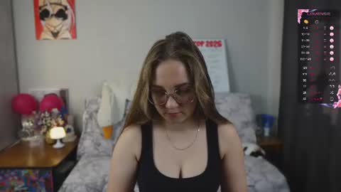 Mia online show from July 3, 2026, 1:39 pm