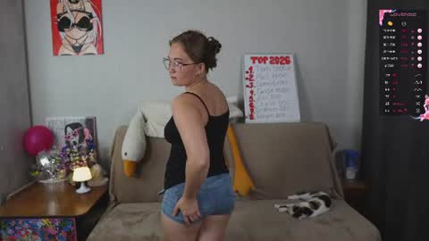 Mia online show from July 12, 2026, 5:48 pm