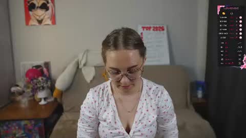 Mia online show from July 23, 2026, 10:51 pm