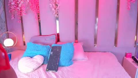 emmawilliams_2 online show from February 3, 2026, 6:40 am