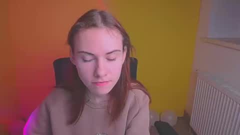 Snapshot of emmi_rossum chatting on February 18, 2025, 3:21 pm Emmi online show from February 18, 2025, 3:21 pm