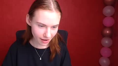 Snapshot of emmi_rossum chatting on February 19, 2025, 9:17 am Emmi online show from February 19, 2025, 9:17 am