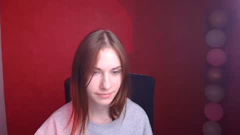 Snapshot of emmi_rossum chatting on March 3, 2025, 3:09 pm Emmi online show from March 3, 2025, 3:09 pm