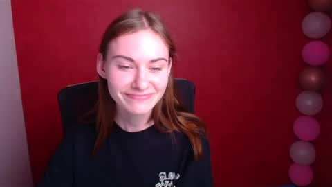 Snapshot of emmi_rossum chatting on March 7, 2025, 3:18 pm Emmi online show from March 7, 2025, 3:18 pm