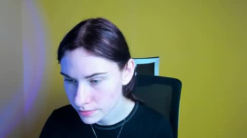 Snapshot of emmi_rossum chatting on March 12, 2025, 12:15 pm Emmi online show from March 12, 2025, 12:15 pm