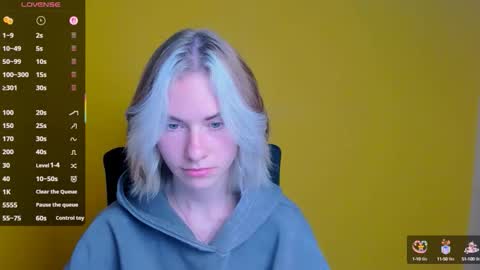 Snapshot of emmi_rossum chatting on September 17, 2025, 5:36 pm Emmi online show from September 17, 2025, 5:36 pm