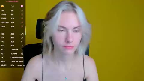 Snapshot of emmi_rossum chatting on September 19, 2025, 11:22 am Emmi online show from September 19, 2025, 11:22 am