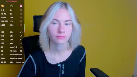 Snapshot of emmi_rossum chatting on September 21, 2025, 5:09 am Emmi online show from September 21, 2025, 5:09 am