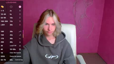 Snapshot of emmi_rossum chatting on September 26, 2025, 6:06 am Emmi online show from September 26, 2025, 6:06 am