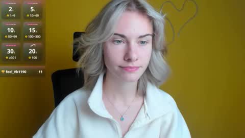 Snapshot of emmi_rossum chatting on October 26, 2025, 6:08 am Emmi online show from October 26, 2025, 6:08 am