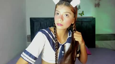 Emmie online show from April 2, 2026, 9:45 pm