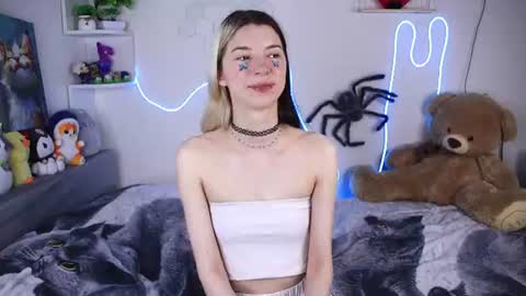 emmie_everly online show from July 26, 2026, 12:34 pm