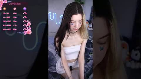 emmie_everly online show from July 27, 2026, 1:18 pm