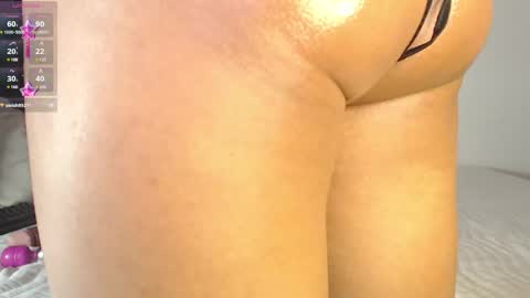 Snapshot of emmiily chatting on February 22, 2025, 8:07 am Emely online show from February 22, 2025, 8:07 am