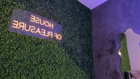 Snapshot of emmiily_z chatting on March 11, 2025, 6:10 am Emmiily online show from March 11, 2025, 6:10 am