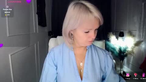 emmmam online show from November 17, 2025, 8:09 am