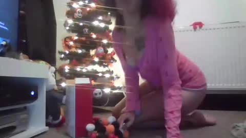 Snapshot of emokitty2003 chatting on November 29, 2025, 10:02 pm emokitty2003 online show from November 29, 2025, 10:02 pm