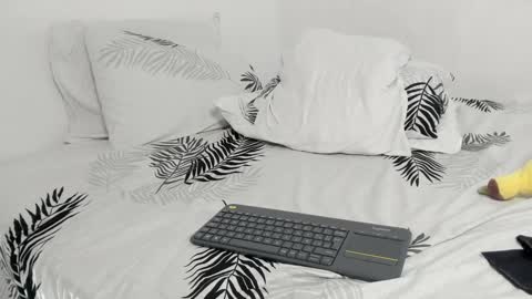 Snapshot of emperatriiiz chatting on December 5, 2024, 11:07 pm Emperatriz online show from December 5, 2024, 11:07 pm