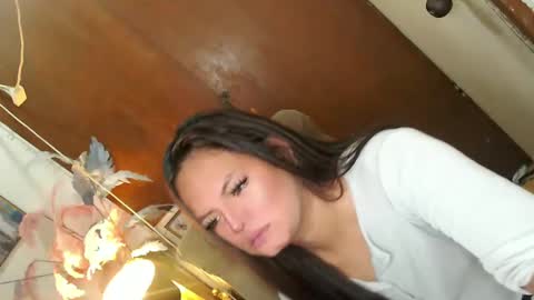 Snapshot of empressrheo chatting on December 29, 2024, 2:06 am empressrheo online show from December 29, 2024, 2:06 am