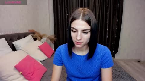 emy__angel online show from January 3, 2025, 3:49 am