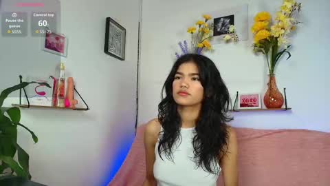 Snapshot of emycarver09 chatting on September 21, 2025, 1:02 pm emycarver09 online show from September 21, 2025, 1:02 pm