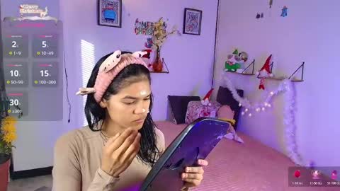 Snapshot of emycarver09 chatting on November 13, 2025, 11:42 am emycarver09 online show from November 13, 2025, 11:42 am