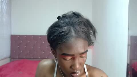 Snapshot of emyfuckpussy chatting on October 14, 2025, 7:36 pm emyfuckpussy online show from October 14, 2025, 7:36 pm