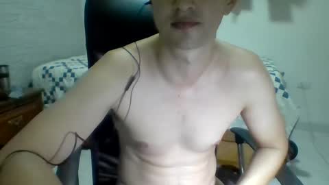 EnanoCulero online show from July 15, 2026, 2:50 am