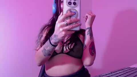 EnchantressQueen online show from July 28, 2026, 5:12 pm