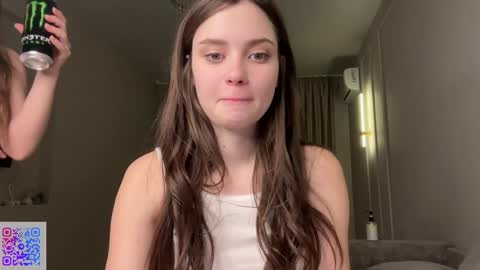 Mia online show from January 29, 2025, 12:54 am